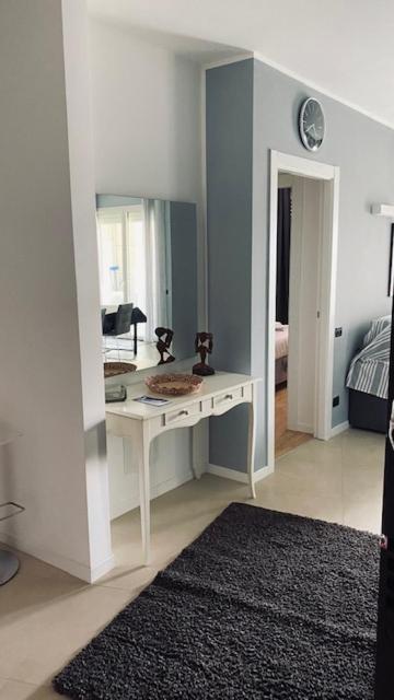 Appartement Le Chicche Del Porto Riviera à Gênes Extérieur photo